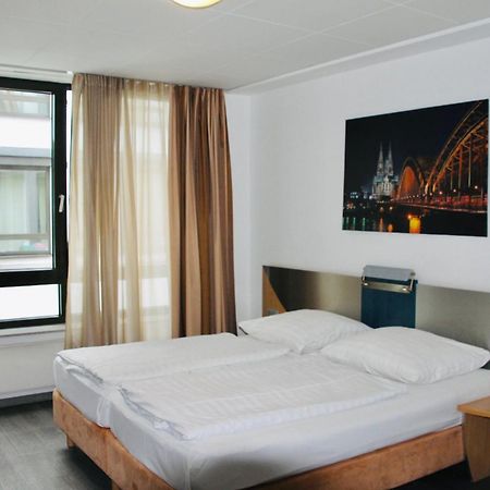 Opera Hotel Koeln Zewnętrze zdjęcie