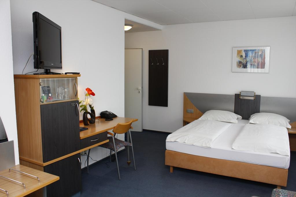 Opera Hotel Koeln Zewnętrze zdjęcie