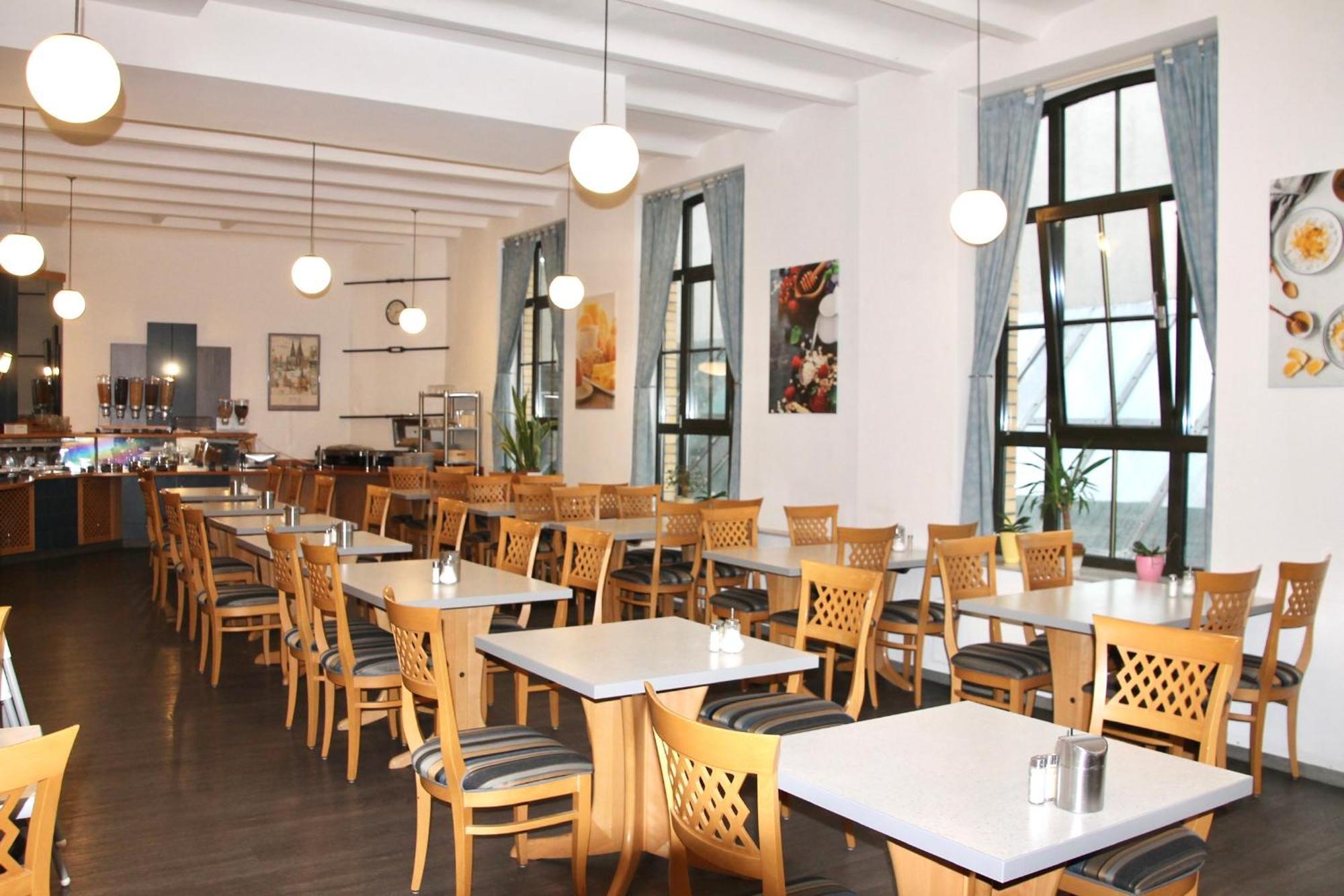 Opera Hotel Koeln Zewnętrze zdjęcie