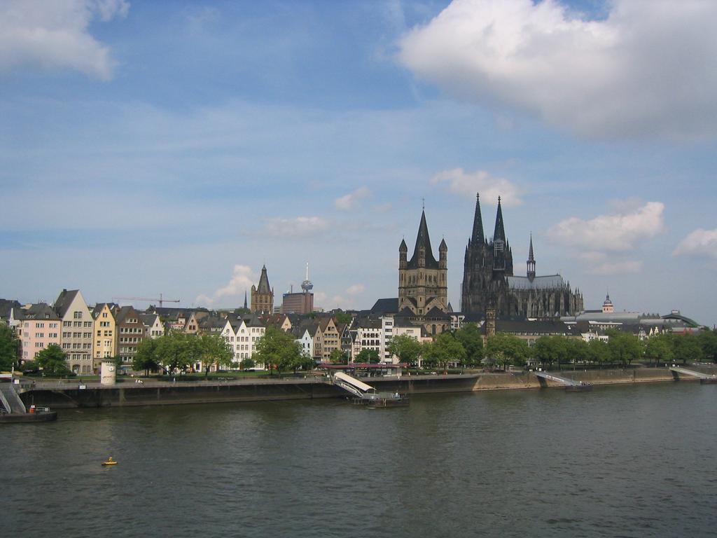 Opera Hotel Koeln Zewnętrze zdjęcie