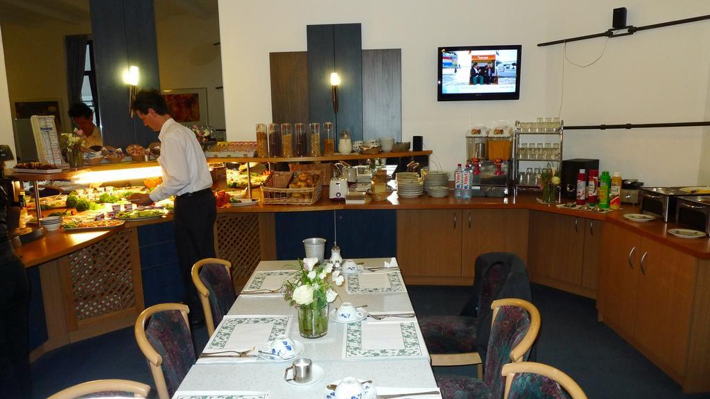 Opera Hotel Koeln Zewnętrze zdjęcie